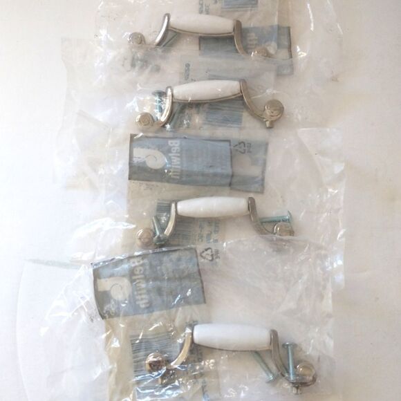 Lot of 4 Cabinet Pulls Handles White Ceramic Chrome Silver Tone New Belwith - Picture 1 of 7